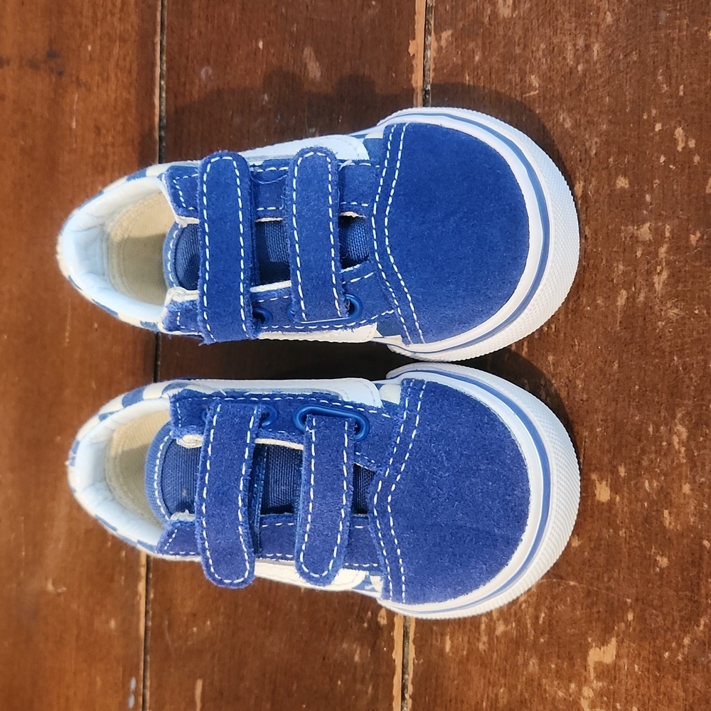 Checkered baby Vans